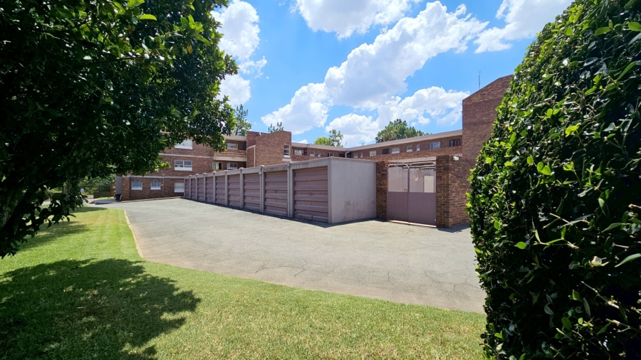 3 Bedroom Property for Sale in Three Rivers Proper Gauteng