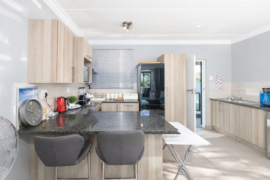 1 Bedroom Property for Sale in Fourways Gauteng