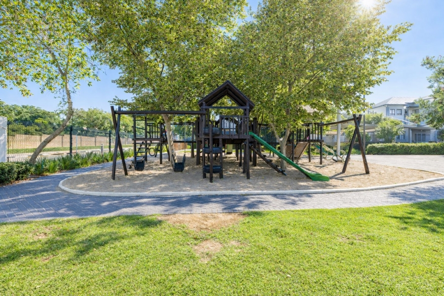 1 Bedroom Property for Sale in Fourways Gauteng