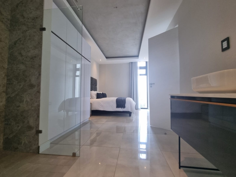 To Let 2 Bedroom Property for Rent in Houghton Estate Gauteng