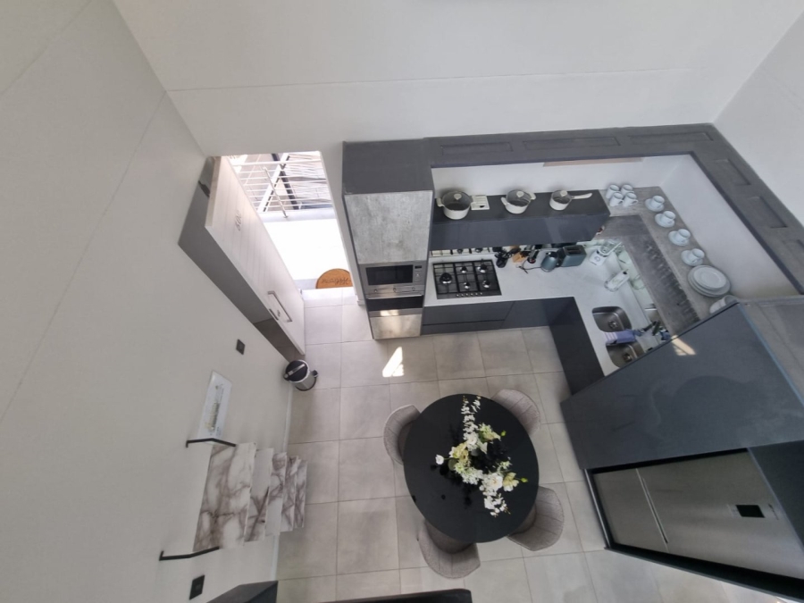 To Let 2 Bedroom Property for Rent in Houghton Estate Gauteng