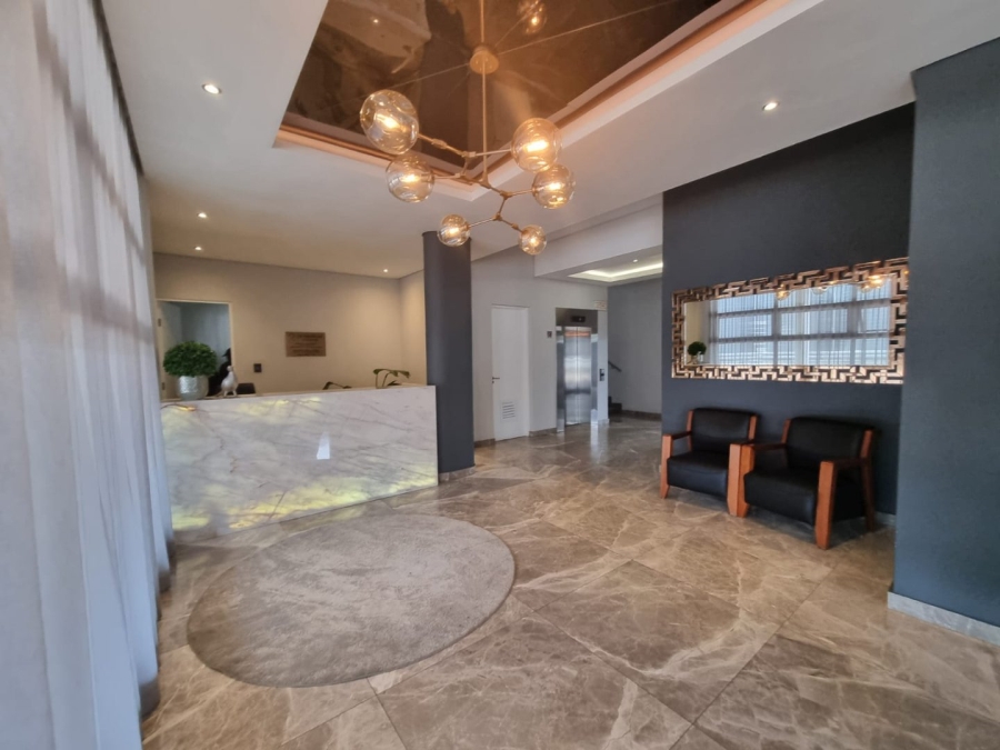 To Let 2 Bedroom Property for Rent in Houghton Estate Gauteng