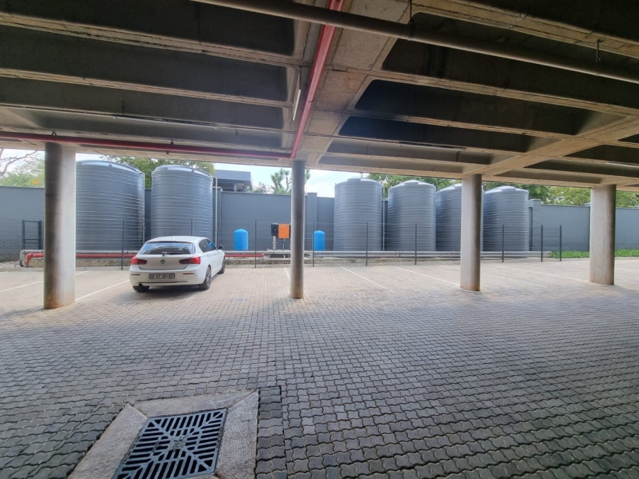 To Let 2 Bedroom Property for Rent in Houghton Estate Gauteng