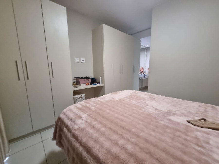 2 Bedroom Property for Sale in Rosebank Gauteng