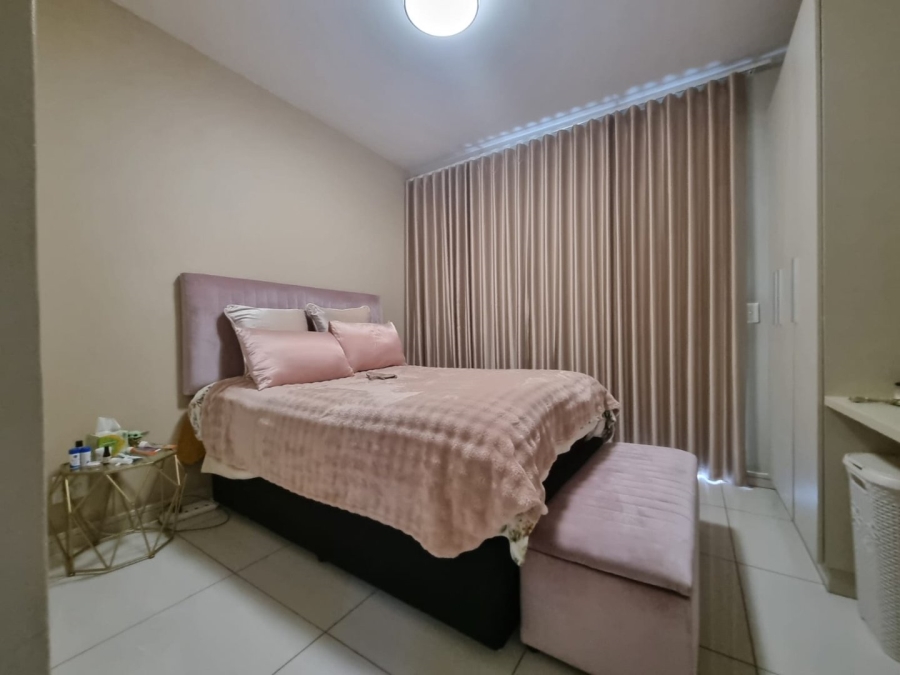 2 Bedroom Property for Sale in Rosebank Gauteng