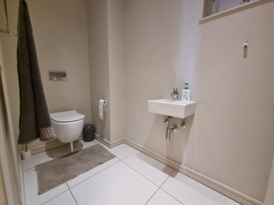  Bedroom Property for Sale in Rosebank Gauteng