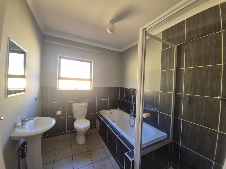 To Let 2 Bedroom Property for Rent in Greengate Gauteng