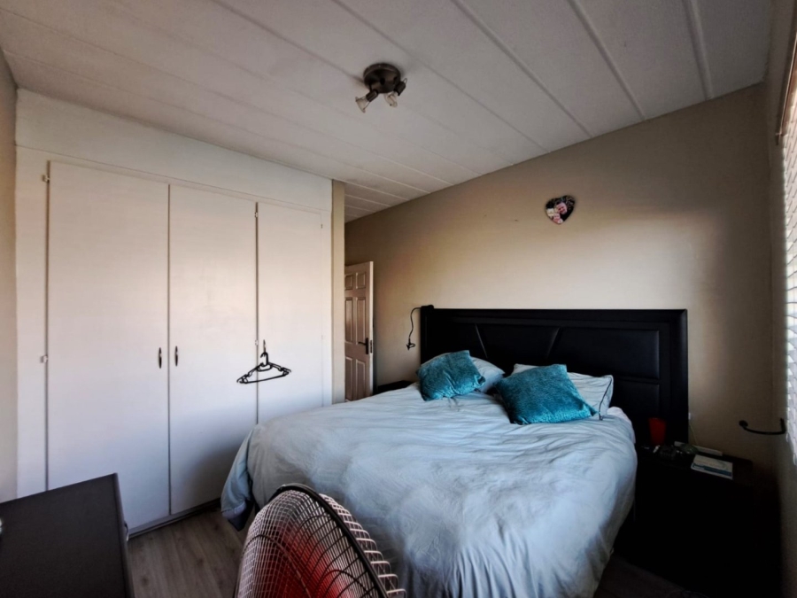 2 Bedroom Property for Sale in North Riding Gauteng