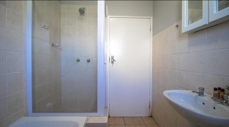 2 Bedroom Property for Sale in Albemarle Gauteng