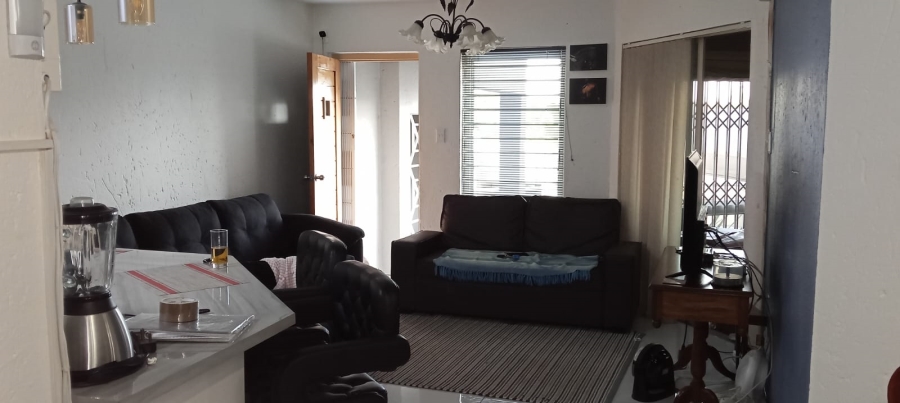 2 Bedroom Property for Sale in Rangeview Gauteng