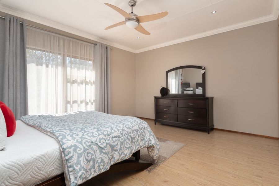 To Let 4 Bedroom Property for Rent in Meyersdal Gauteng