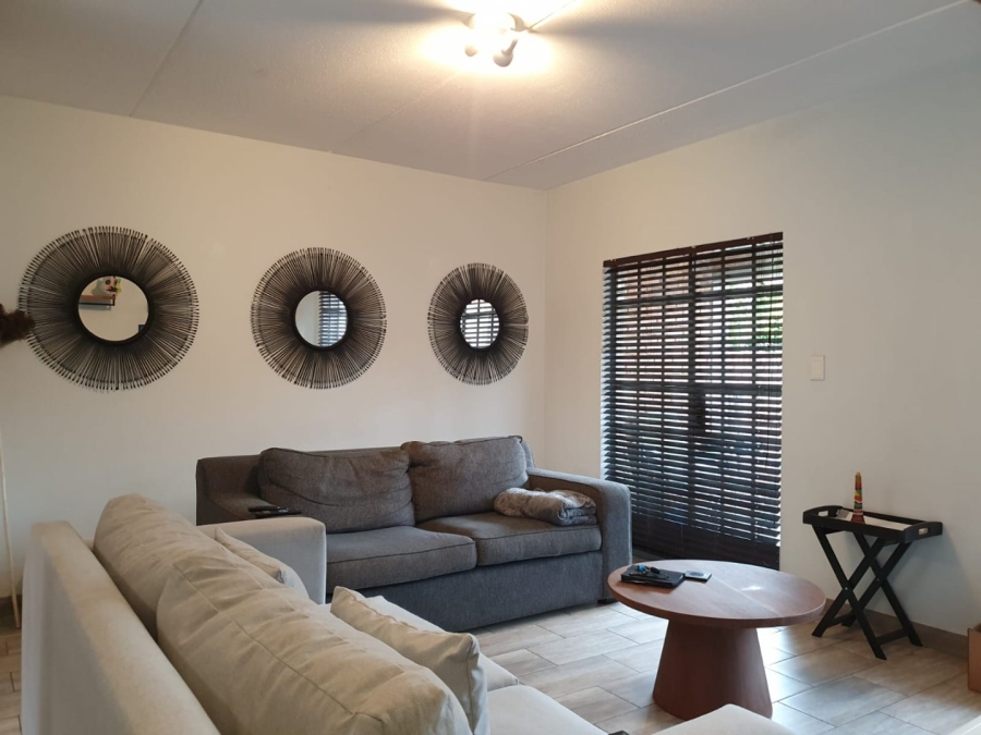 To Let 2 Bedroom Property for Rent in Greenstone Hill Gauteng