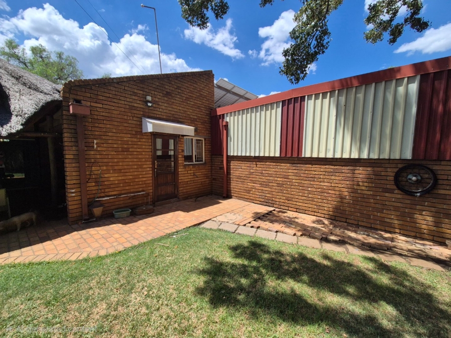 4 Bedroom Property for Sale in Vanderbijlpark Sw 2 Gauteng