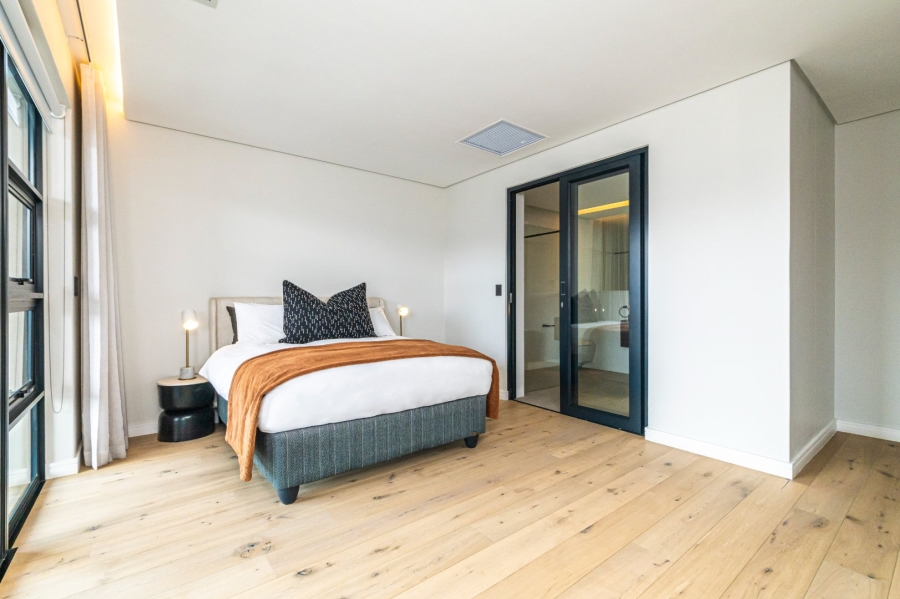 6 Bedroom Property for Sale in Waterfall Gauteng