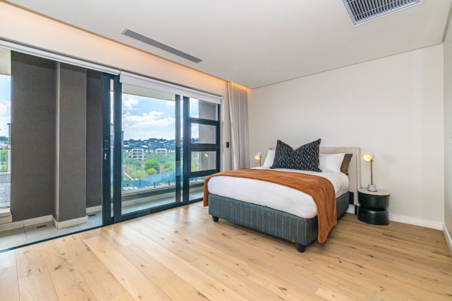 6 Bedroom Property for Sale in Waterfall Gauteng