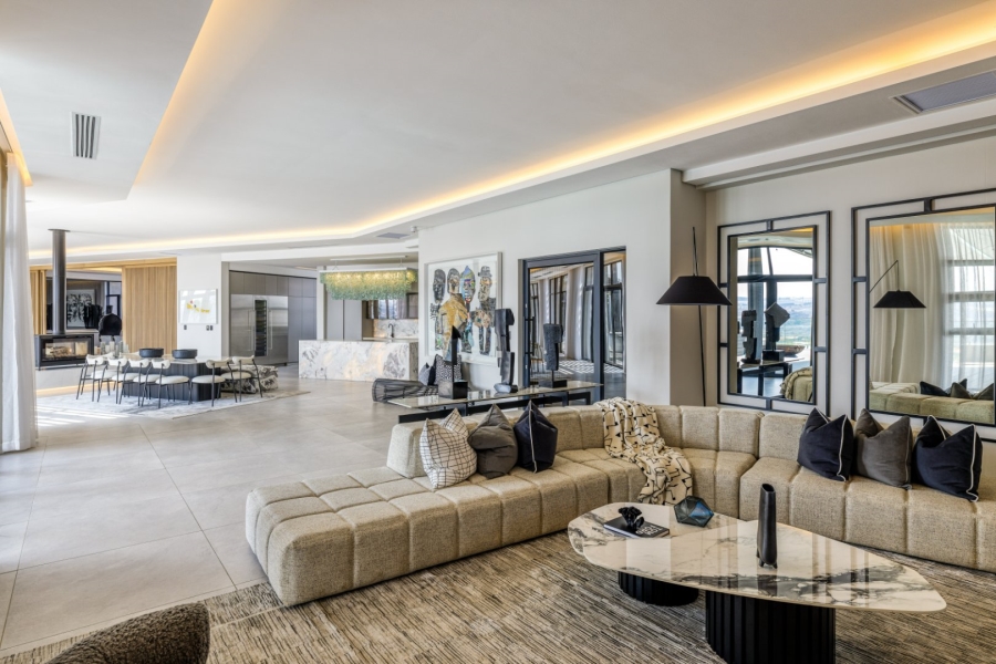 6 Bedroom Property for Sale in Waterfall Gauteng