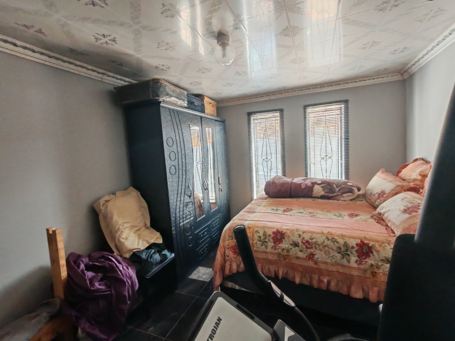 4 Bedroom Property for Sale in Lotus Gardens Gauteng