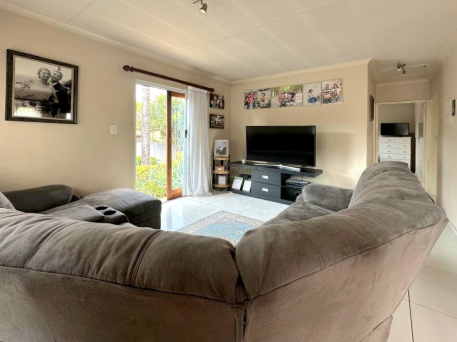 2 Bedroom Property for Sale in Zwartkop Gauteng