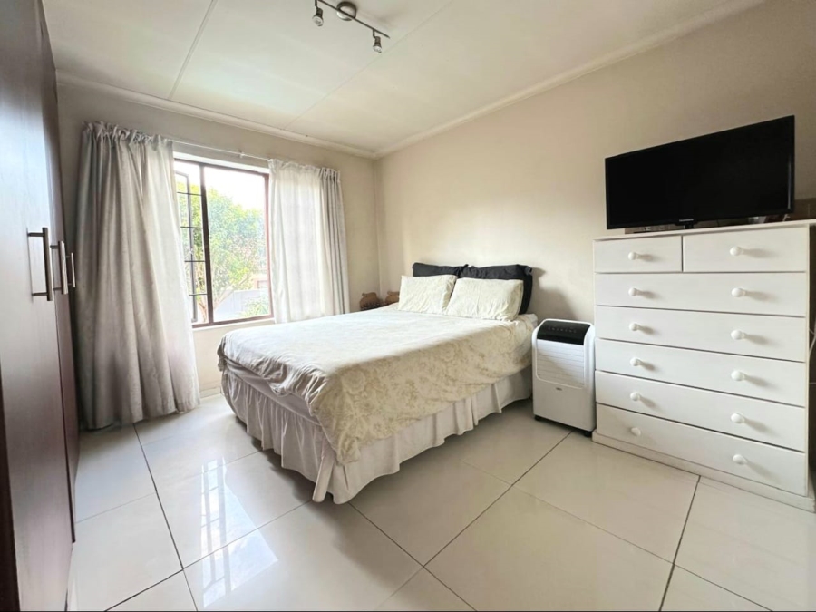 2 Bedroom Property for Sale in Zwartkop Gauteng