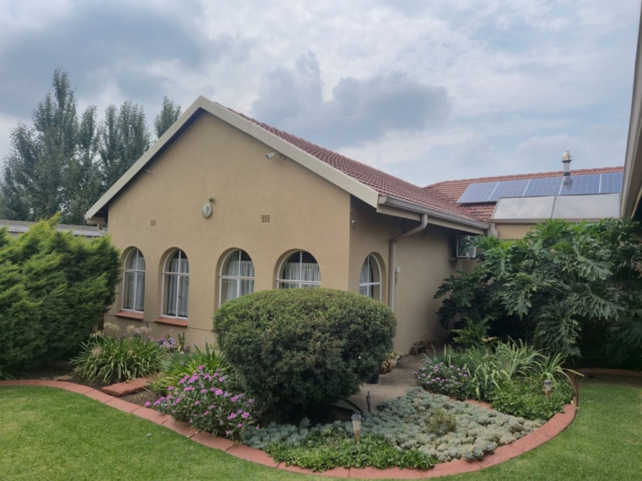 5 Bedroom Property for Sale in Heidelberg Gauteng