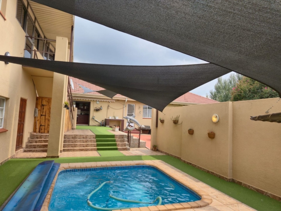 5 Bedroom Property for Sale in Heidelberg Gauteng