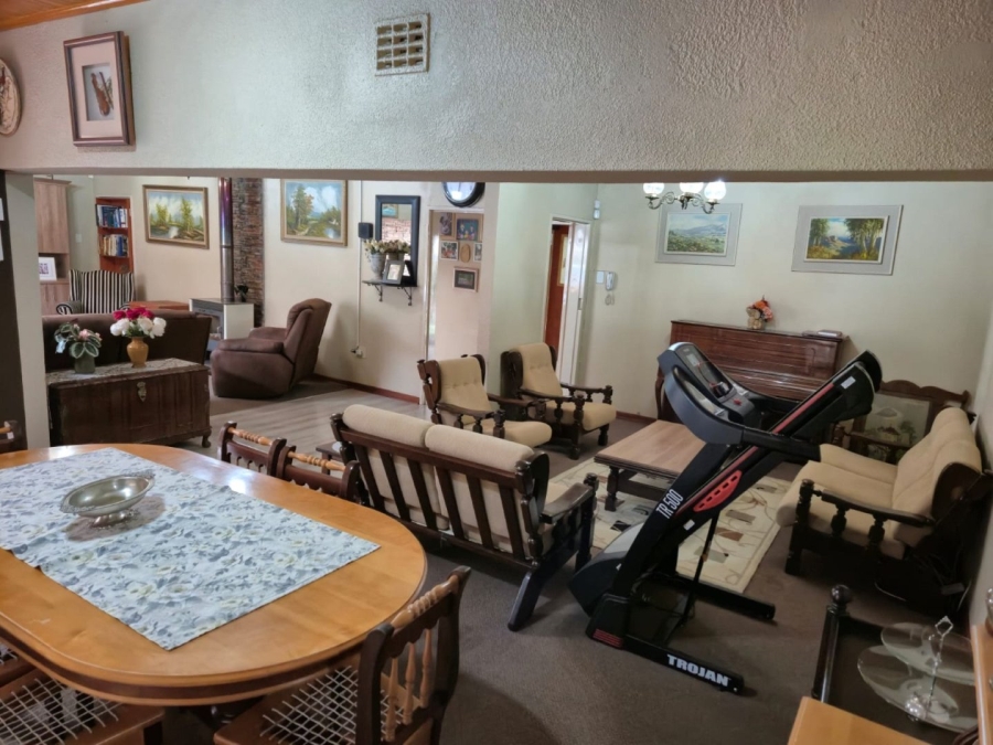 5 Bedroom Property for Sale in Heidelberg Gauteng