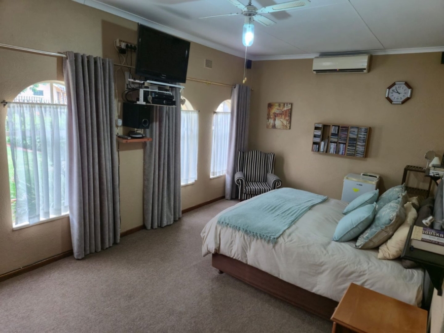 5 Bedroom Property for Sale in Heidelberg Gauteng