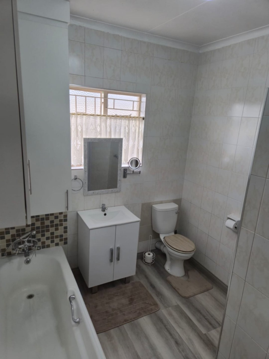 5 Bedroom Property for Sale in Heidelberg Gauteng