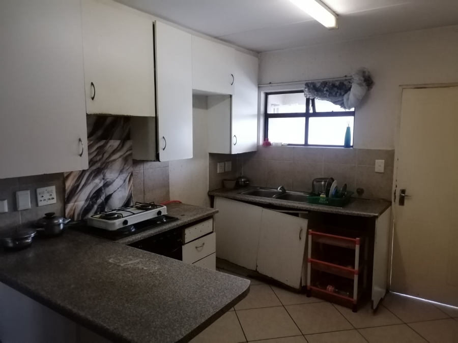  Bedroom Property for Sale in Beyers Park Gauteng