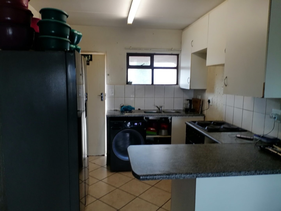 2 Bedroom Property for Sale in Beyers Park Gauteng