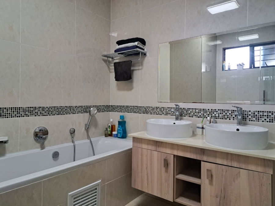 3 Bedroom Property for Sale in Noordhang Gauteng