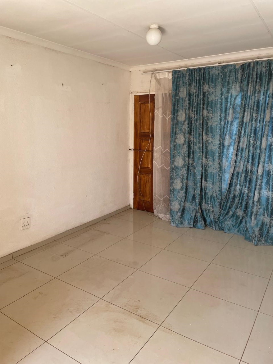 2 Bedroom Property for Sale in Windmill Park Gauteng