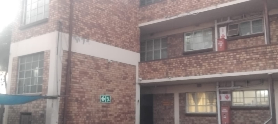 2 Bedroom Property for Sale in Germiston Central Gauteng