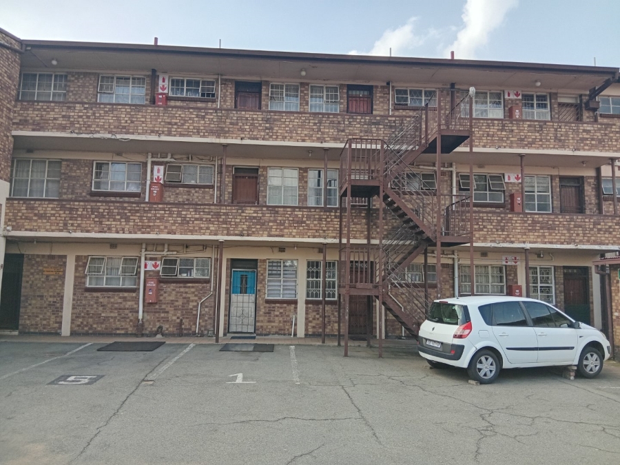 2 Bedroom Property for Sale in Germiston Central Gauteng