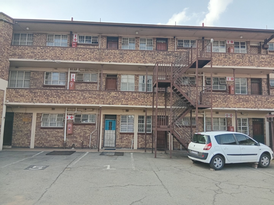 2 Bedroom Property for Sale in Germiston Central Gauteng