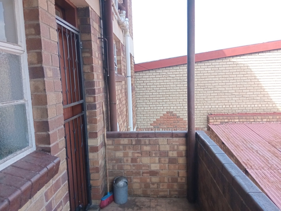 2 Bedroom Property for Sale in Germiston Central Gauteng