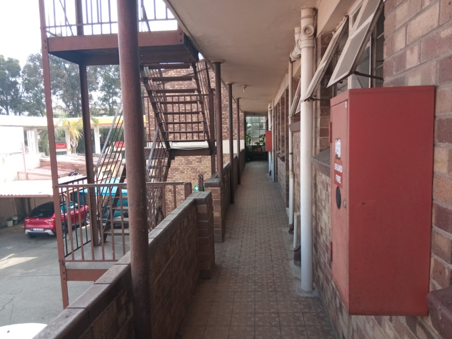 2 Bedroom Property for Sale in Germiston Central Gauteng
