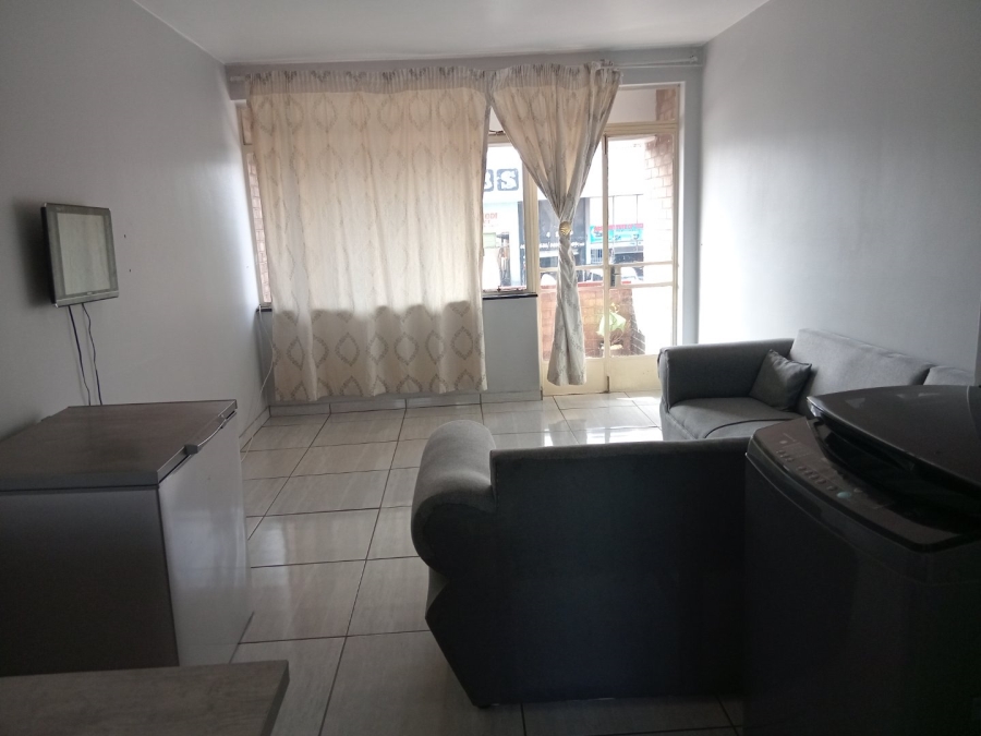 2 Bedroom Property for Sale in Germiston Central Gauteng