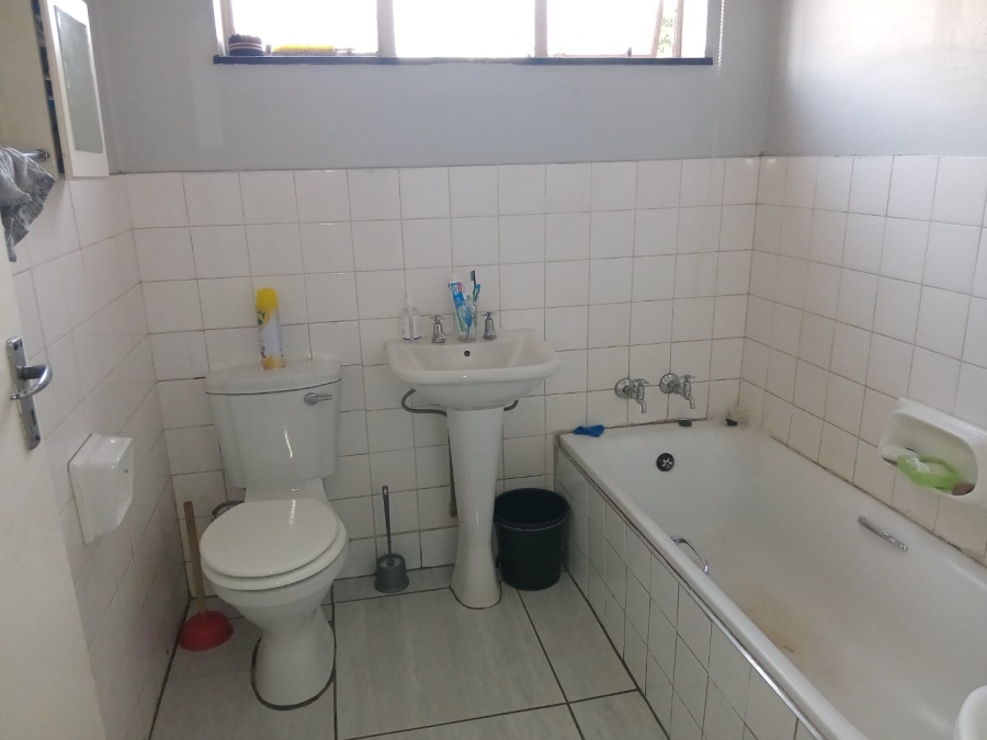 2 Bedroom Property for Sale in Germiston Central Gauteng