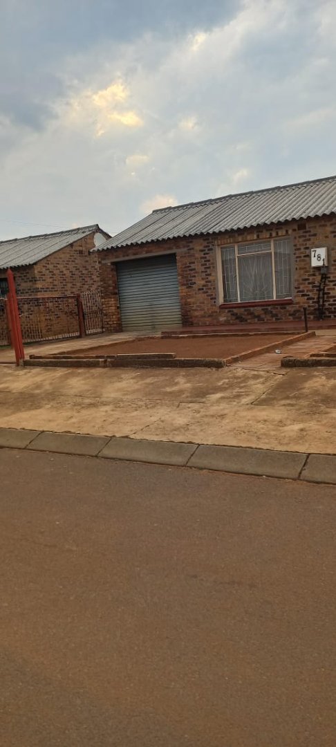2 Bedroom Property for Sale in Daveyton Gauteng