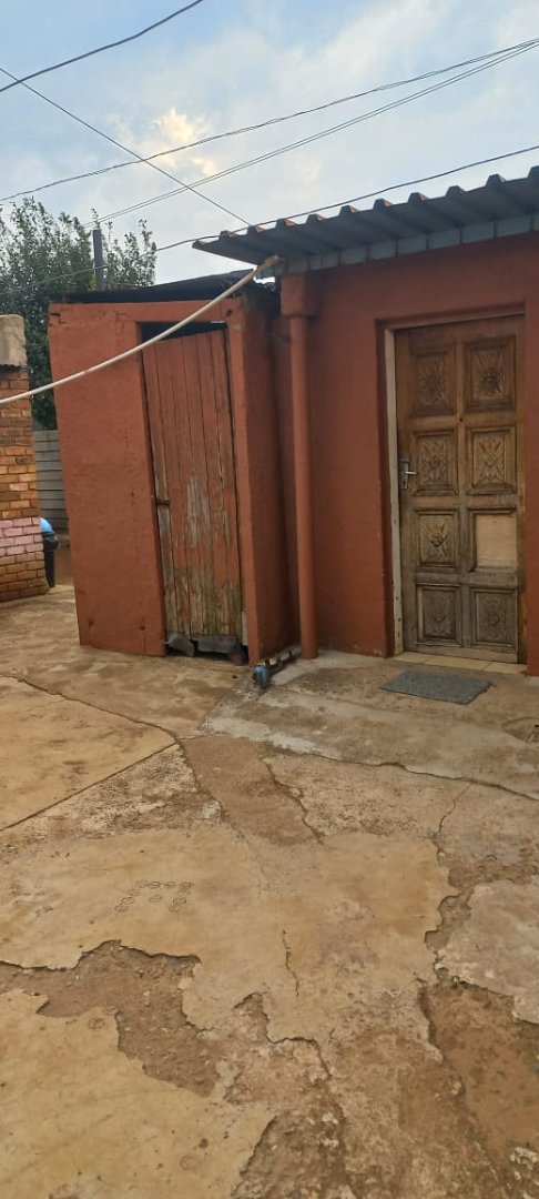 2 Bedroom Property for Sale in Daveyton Gauteng