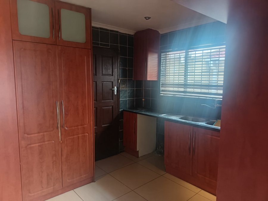 4 Bedroom Property for Sale in Lenasia South Gauteng