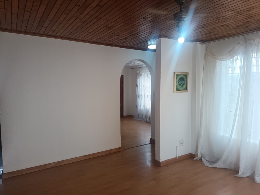 4 Bedroom Property for Sale in Lenasia South Gauteng