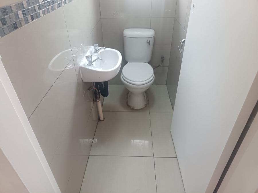 4 Bedroom Property for Sale in Lenasia South Gauteng