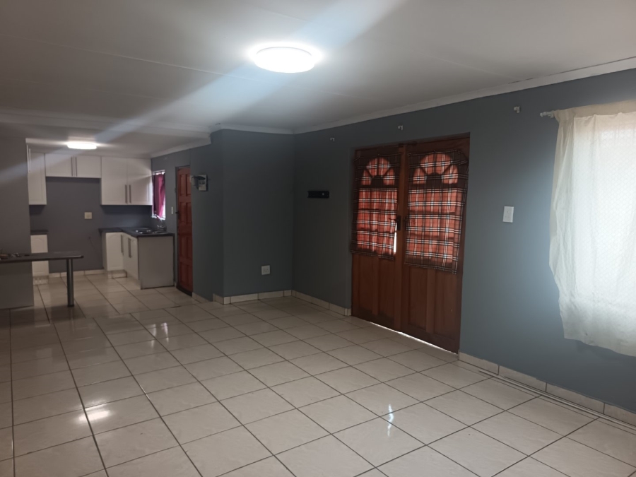 4 Bedroom Property for Sale in Lenasia South Gauteng