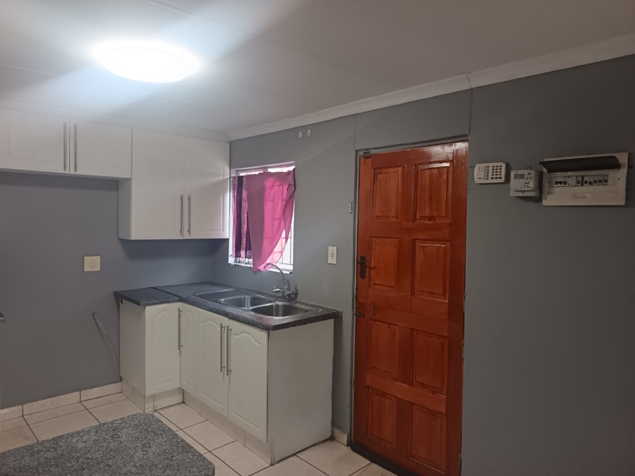 4 Bedroom Property for Sale in Lenasia South Gauteng