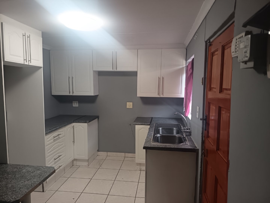 4 Bedroom Property for Sale in Lenasia South Gauteng