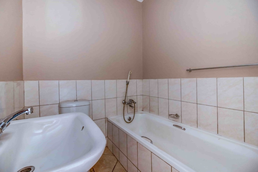 Commercial Property for Sale in Greenhills Gauteng