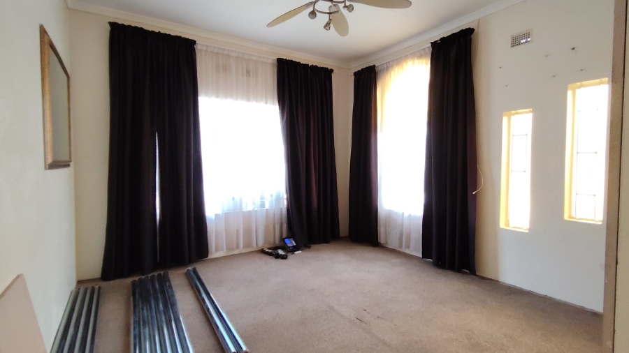 Commercial Property for Sale in Mooilande Gauteng