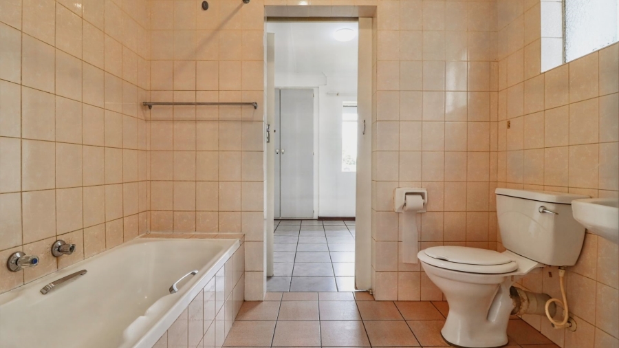 2 Bedroom Property for Sale in Bonaero Park Gauteng